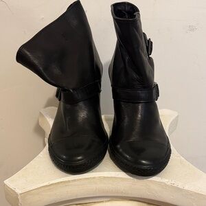 Stylish Black Women's Boots